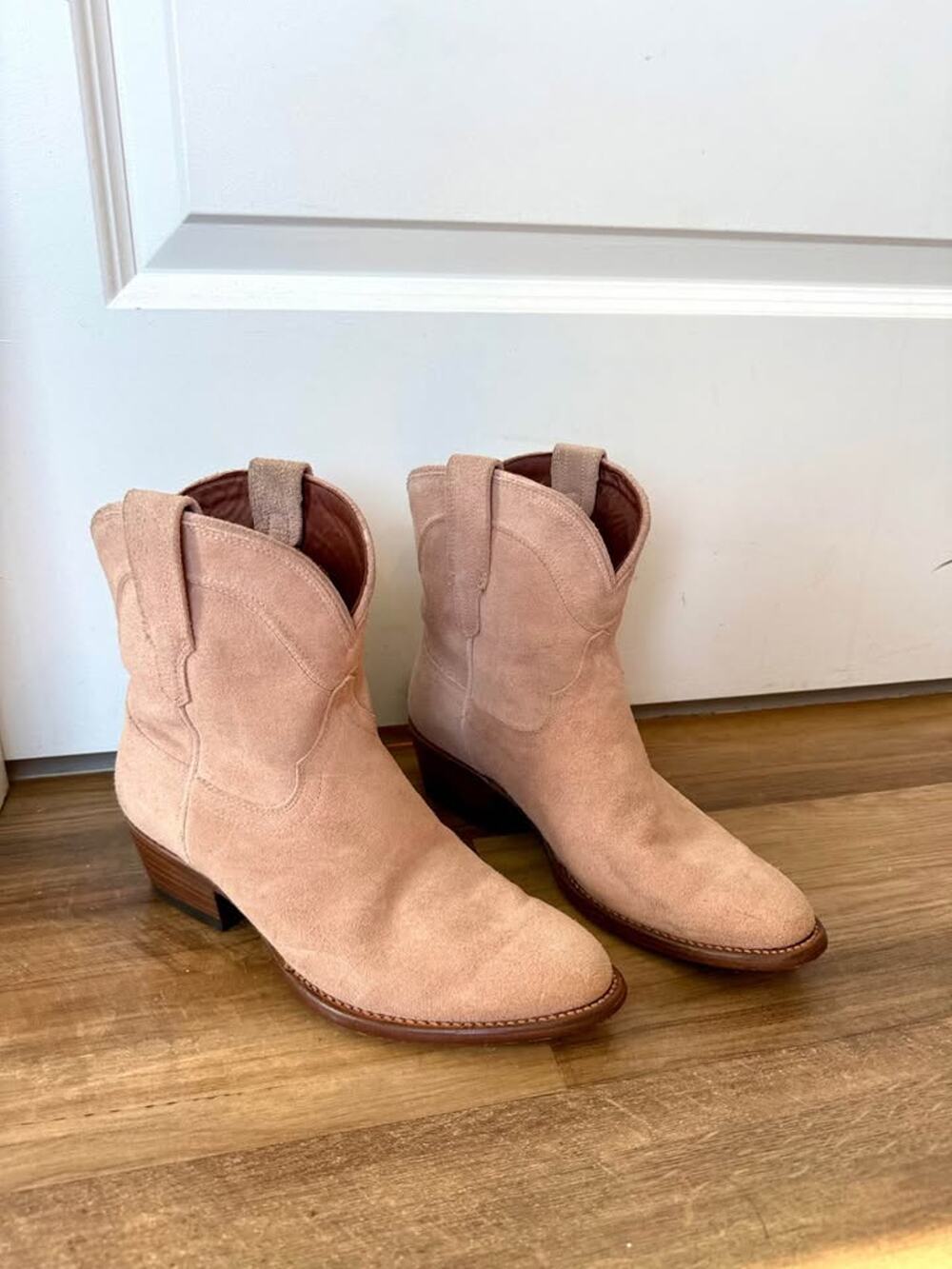 Rare Tecovas Lucy Suede Western Boots In Blush Rose Sand